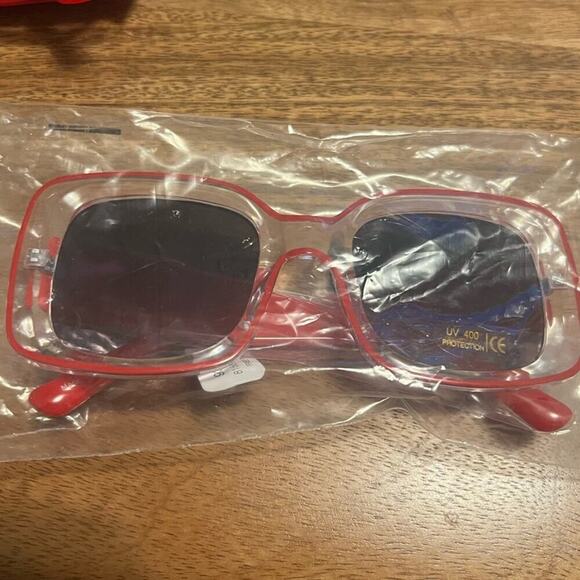 🆕FREE PEOPLE Twiggy Bubble Square Sunglasses~RED NWT - Picture 4 of 6